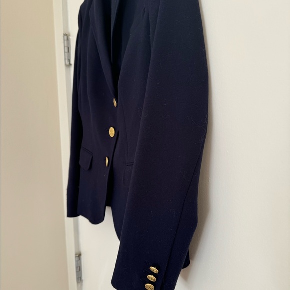 Talbots navy blazer with gold, detailed buttons. Size 4P. I excellent condition - Picture 3 of 6